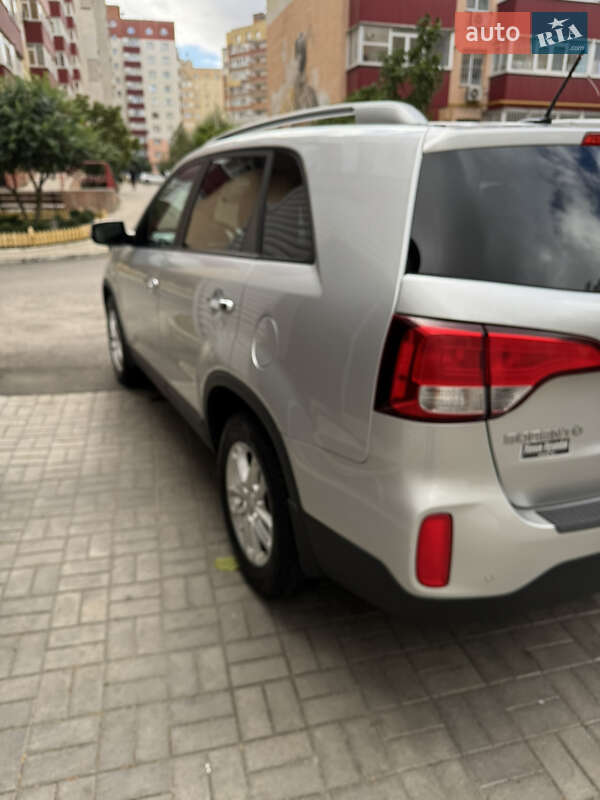 Внедорожник / Кроссовер Kia Sorento 2013 в Сумах фото 7 Внедорожник / Кроссовер Kia Sorento 2013 в Сумах