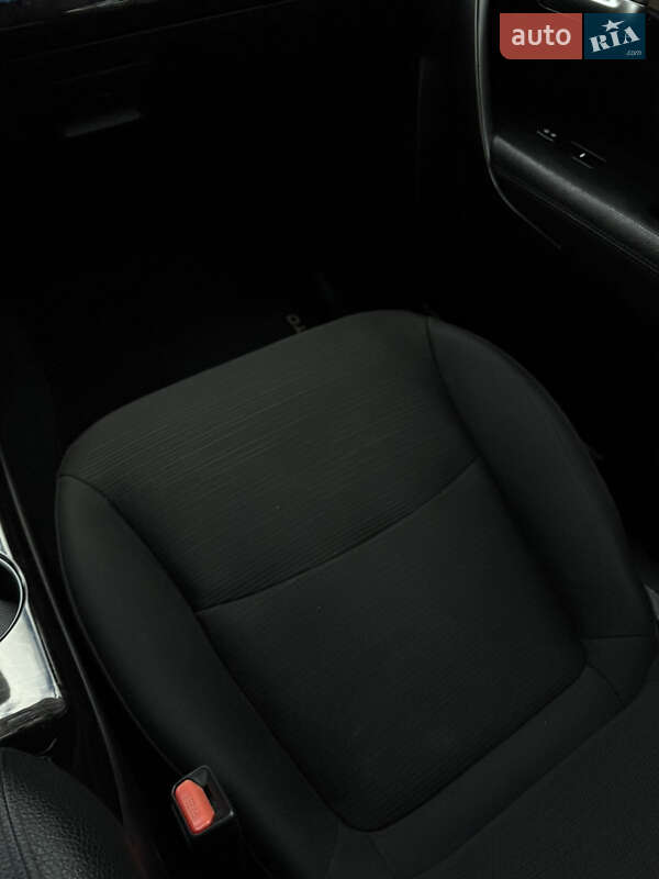 Внедорожник / Кроссовер Kia Sorento 2013 в Сумах фото 23 Внедорожник / Кроссовер Kia Sorento 2013 в Сумах