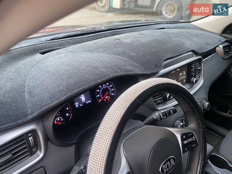 Внедорожник / Кроссовер Kia Sorento 2019 в Самборе фото 43 Внедорожник / Кроссовер Kia Sorento 2019 в Самборе