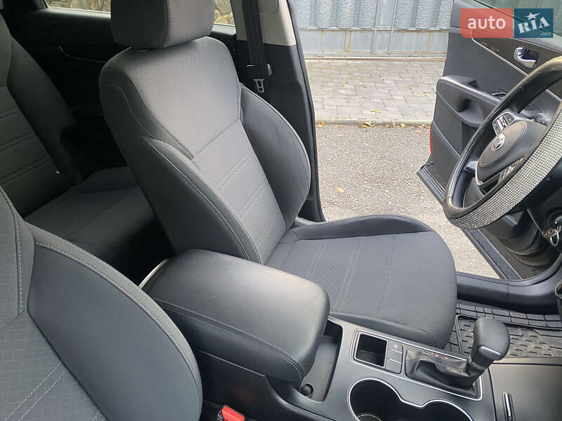 Внедорожник / Кроссовер Kia Sorento 2019 в Самборе фото 60 Внедорожник / Кроссовер Kia Sorento 2019 в Самборе