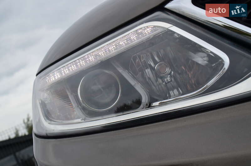 Внедорожник / Кроссовер Kia Sorento 2013 в Стрые