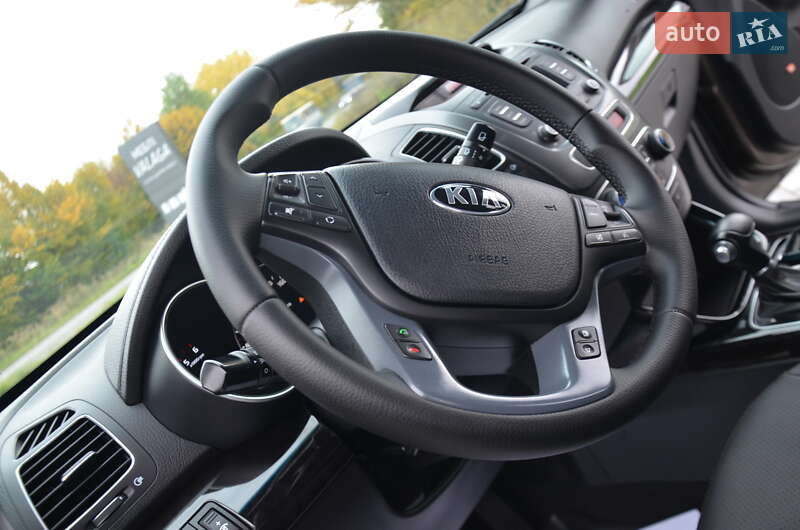 Внедорожник / Кроссовер Kia Sorento 2013 в Стрые