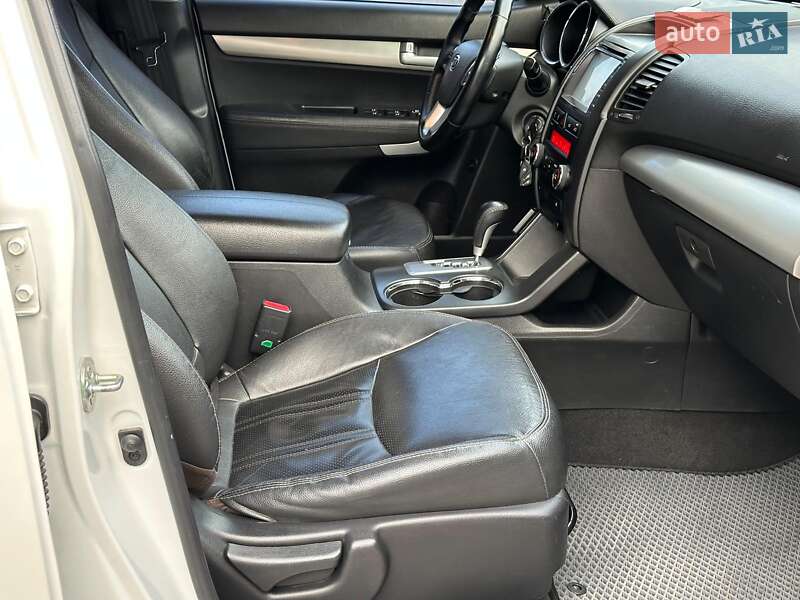 Внедорожник / Кроссовер Kia Sorento 2011 в Одессе