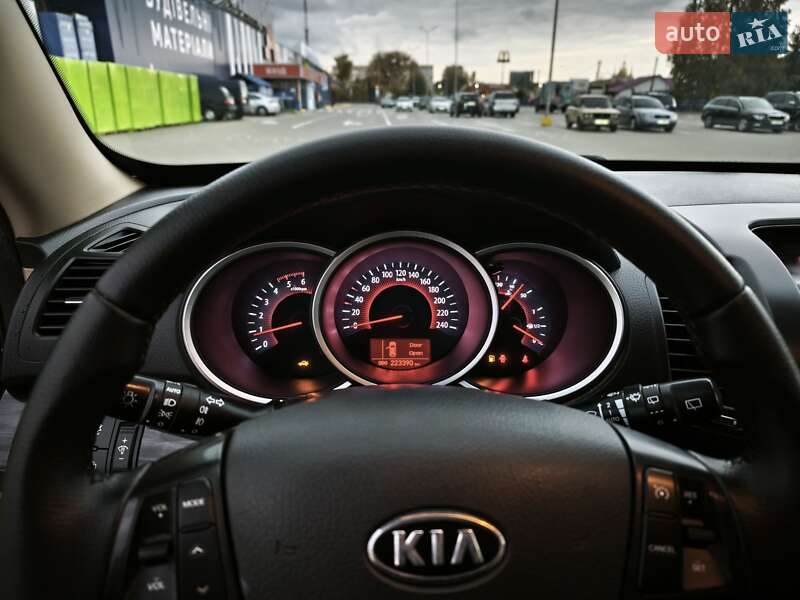 Позашляховик / Кросовер Kia Sorento 2011 в Ковелі