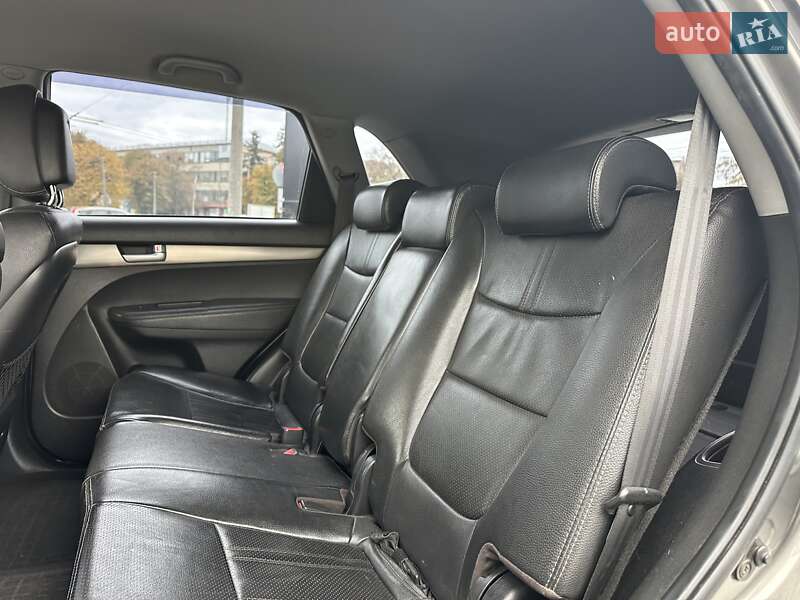Внедорожник / Кроссовер Kia Sorento 2011 в Хмельницком