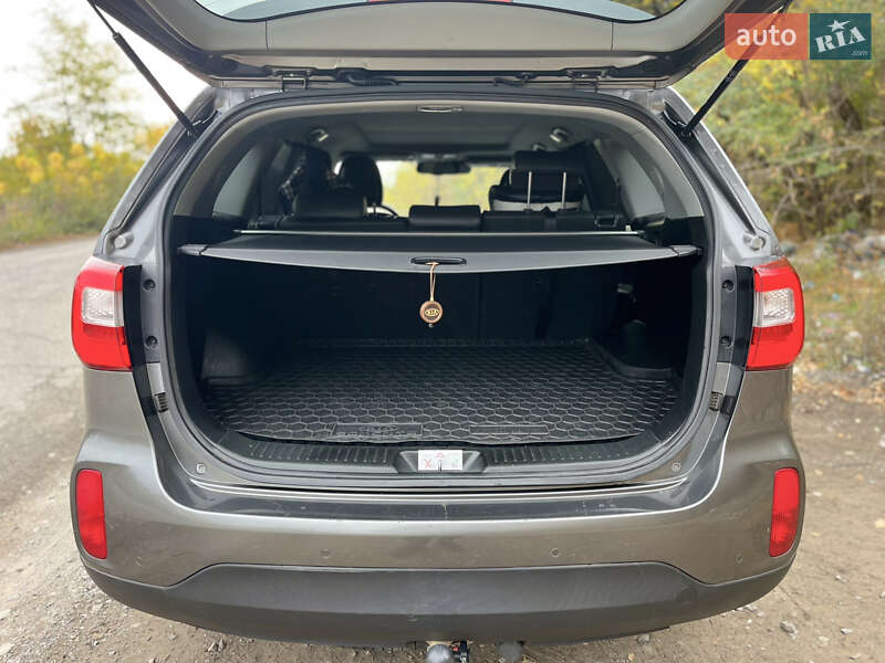 Внедорожник / Кроссовер Kia Sorento 2014 в Днепре фото 8 Внедорожник / Кроссовер Kia Sorento 2014 в Днепре