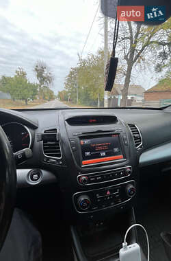 Позашляховик / Кросовер Kia Sorento 2014 в  фото 19 Позашляховик / Кросовер Kia Sorento 2014 в