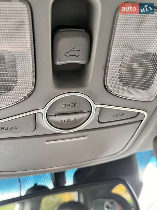 Позашляховик / Кросовер Kia Sorento 2014 в Радивиліві