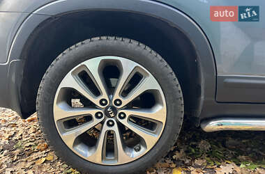 Позашляховик / Кросовер Kia Sorento 2014 в  фото 3 Позашляховик / Кросовер Kia Sorento 2014 в