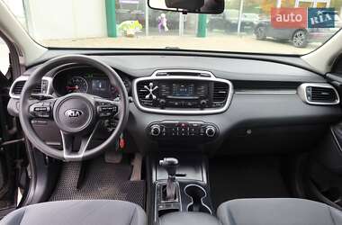 Внедорожник / Кроссовер Kia Sorento 2017 в 