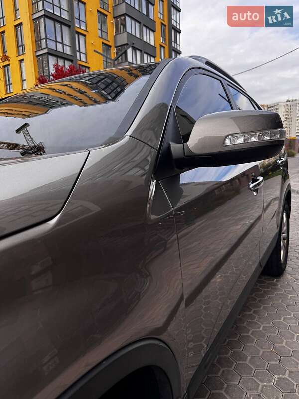 Позашляховик / Кросовер Kia Sorento 2012 в Одесі