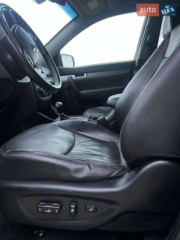 Внедорожник / Кроссовер Kia Sorento 2013 в Ахтырке фото 2 Внедорожник / Кроссовер Kia Sorento 2013 в Ахтырке