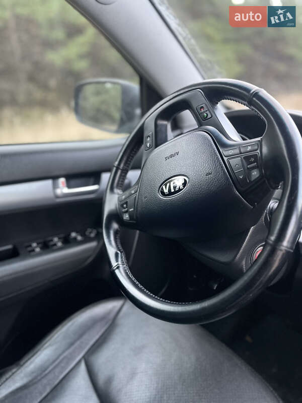 Внедорожник / Кроссовер Kia Sorento 2013 в Ахтырке фото 13 Внедорожник / Кроссовер Kia Sorento 2013 в Ахтырке
