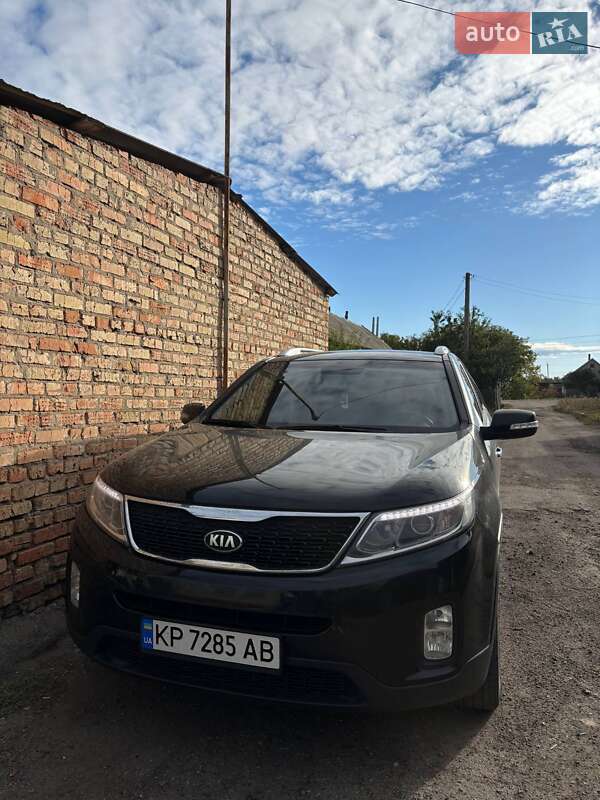 Внедорожник / Кроссовер Kia Sorento 2013 в Новониколаевке фото 26 Внедорожник / Кроссовер Kia Sorento 2013 в Новониколаевке