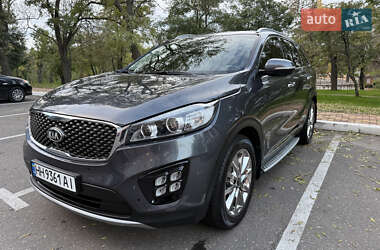 Позашляховик / Кросовер Kia Sorento 2015 в 