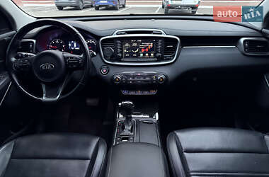 Позашляховик / Кросовер Kia Sorento 2015 в 