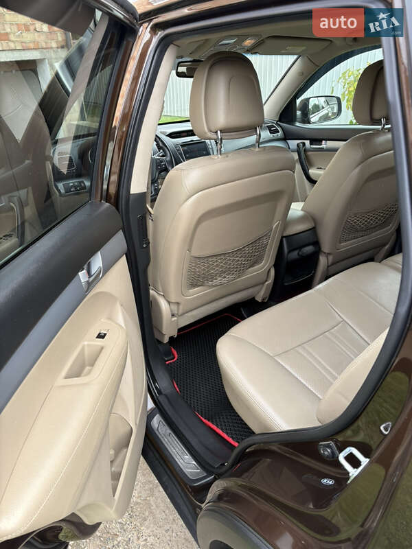 Внедорожник / Кроссовер Kia Sorento 2013 в Черновцах фото 23 Внедорожник / Кроссовер Kia Sorento 2013 в Черновцах