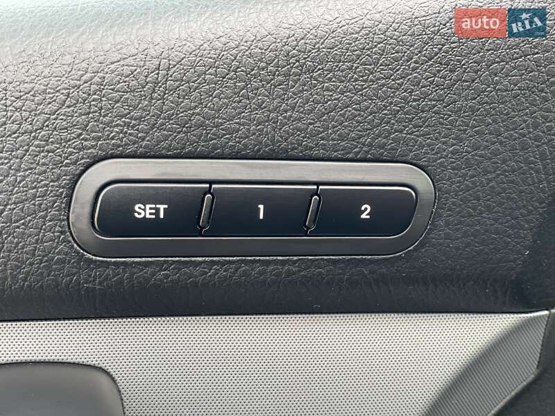 Внедорожник / Кроссовер Kia Sorento 2014 в Стрые