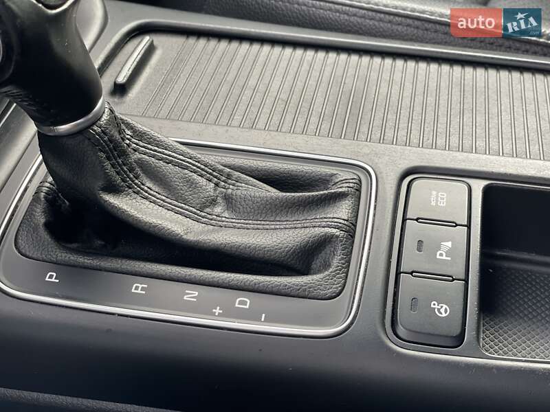 Внедорожник / Кроссовер Kia Sorento 2014 в Стрые