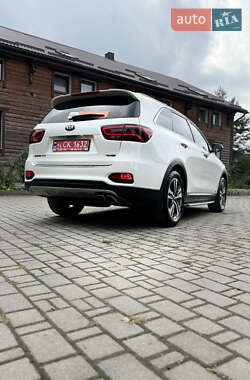 Внедорожник / Кроссовер Kia Sorento 2018 в 