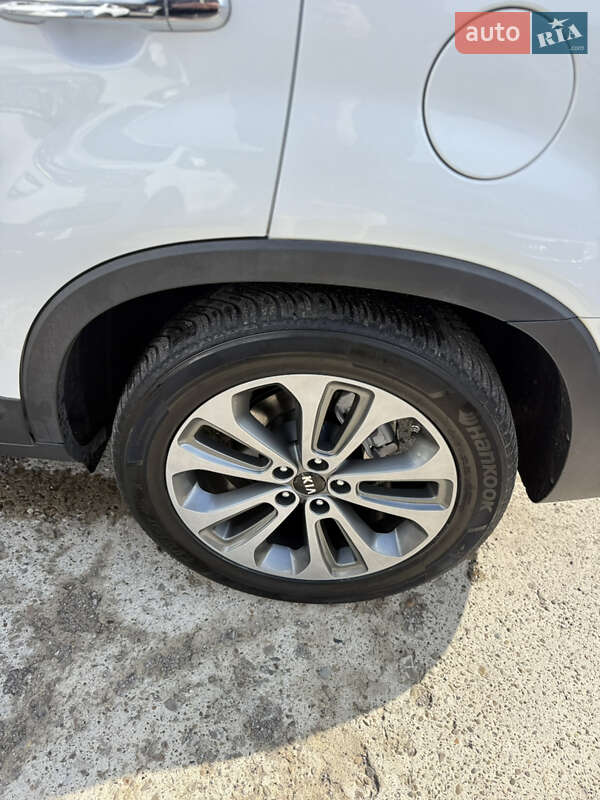 Позашляховик / Кросовер Kia Sorento 2015 в Івано-Франківську фото 13 Позашляховик / Кросовер Kia Sorento 2015 в Івано-Франківську