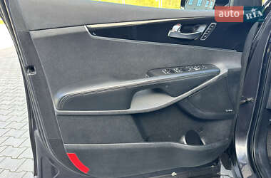 Позашляховик / Кросовер Kia Sorento 2016 в  фото 30 Позашляховик / Кросовер Kia Sorento 2016 в
