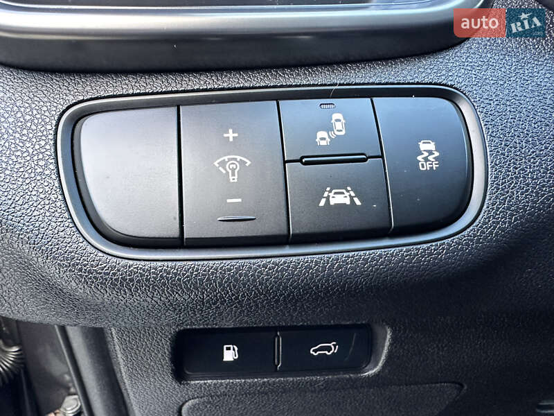Внедорожник / Кроссовер Kia Sorento 2016 в Дубно
