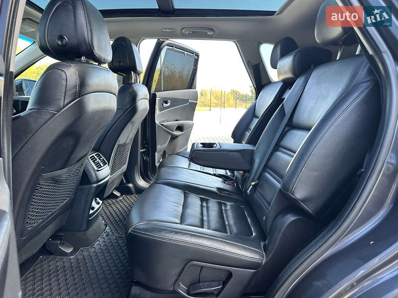Внедорожник / Кроссовер Kia Sorento 2016 в Дубно