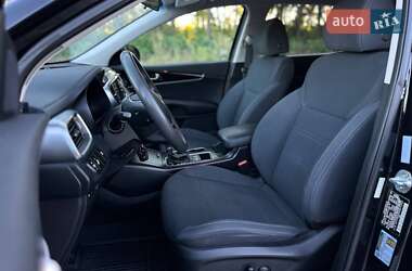 Позашляховик / Кросовер Kia Sorento 2019 в  фото 11 Позашляховик / Кросовер Kia Sorento 2019 в