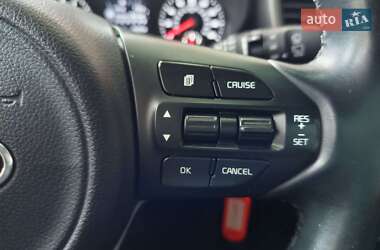 Внедорожник / Кроссовер Kia Sorento 2016 в 