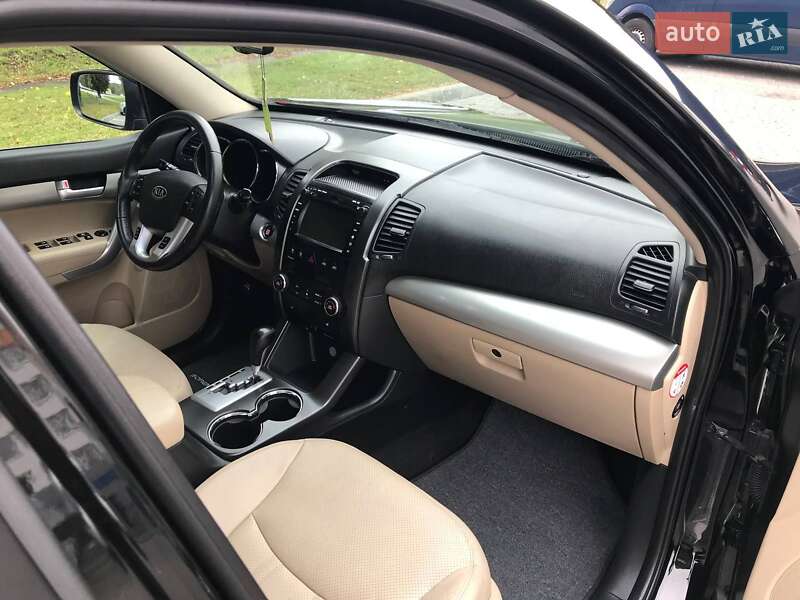 Позашляховик / Кросовер Kia Sorento 2012 в Вінниці