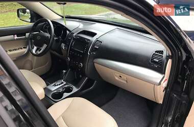 Внедорожник / Кроссовер Kia Sorento 2012 в 