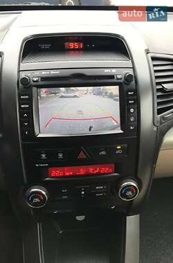 Внедорожник / Кроссовер Kia Sorento 2012 в 