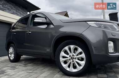 Позашляховик / Кросовер Kia Sorento 2013 в  фото 34 Позашляховик / Кросовер Kia Sorento 2013 в