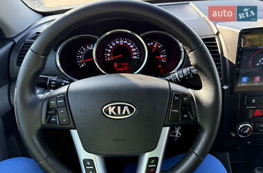 Позашляховик / Кросовер Kia Sorento 2011 в  фото 12 Позашляховик / Кросовер Kia Sorento 2011 в