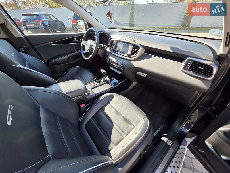 Позашляховик / Кросовер Kia Sorento 2019 в Івано-Франківську фото 58 Позашляховик / Кросовер Kia Sorento 2019 в Івано-Франківську