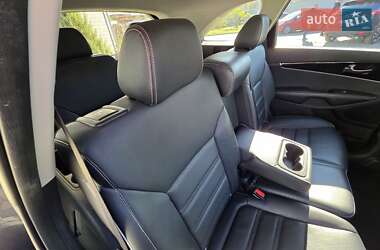 Внедорожник / Кроссовер Kia Sorento 2019 в 