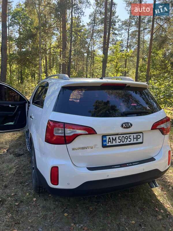 Позашляховик / Кросовер Kia Sorento 2013 в Житомирі