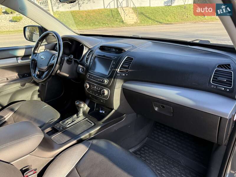 Позашляховик / Кросовер Kia Sorento 2013 в Чернівцях фото 80 Позашляховик / Кросовер Kia Sorento 2013 в Чернівцях