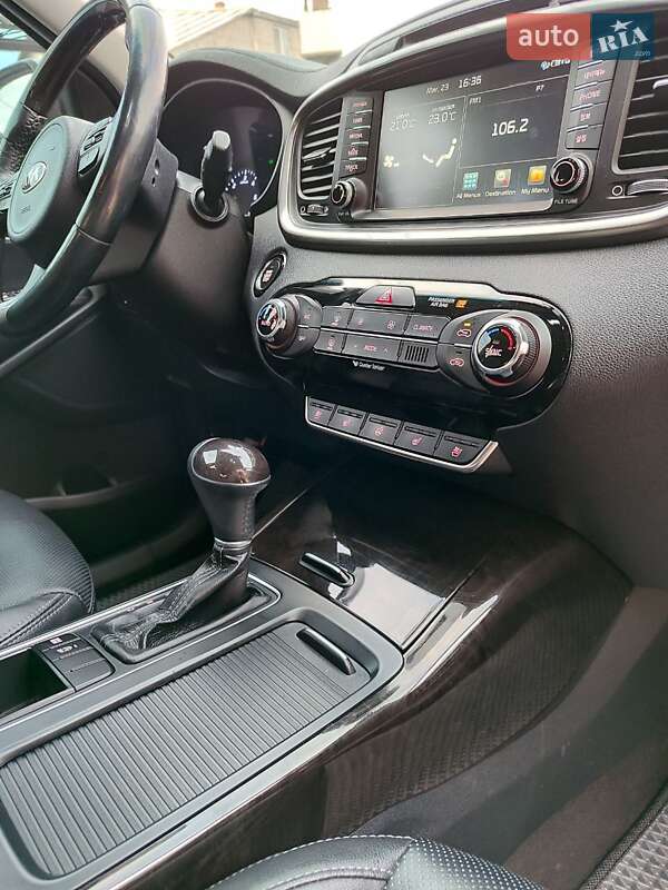 Внедорожник / Кроссовер Kia Sorento 2016 в Одессе фото 9 Внедорожник / Кроссовер Kia Sorento 2016 в Одессе
