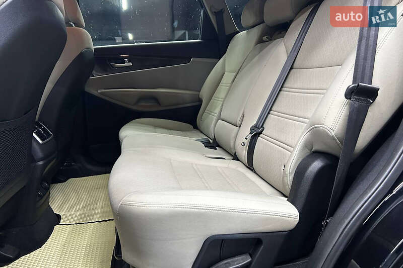 Внедорожник / Кроссовер Kia Sorento 2015 в Черновцах фото 9 Внедорожник / Кроссовер Kia Sorento 2015 в Черновцах