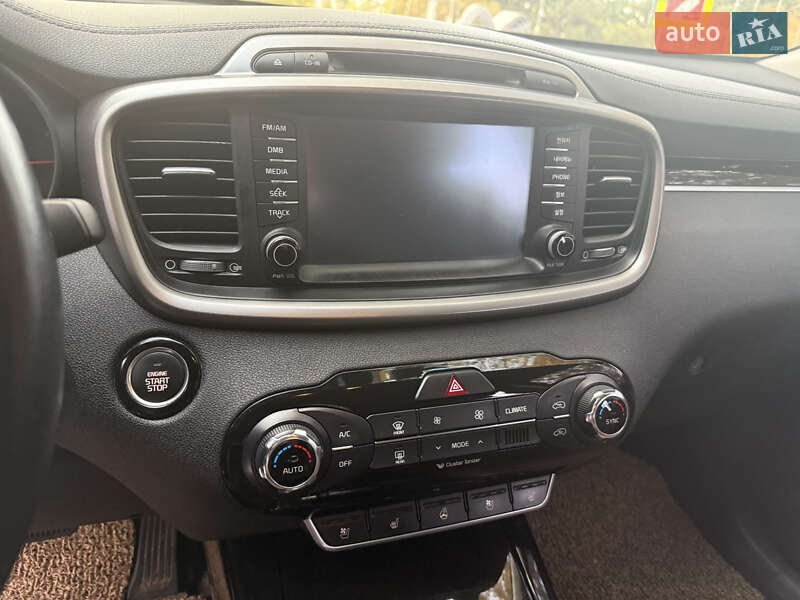 Позашляховик / Кросовер Kia Sorento 2015 в Одесі