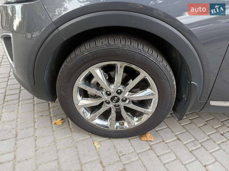 Позашляховик / Кросовер Kia Sorento 2015 в Одесі