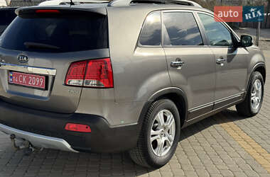 Внедорожник / Кроссовер Kia Sorento 2011 в 