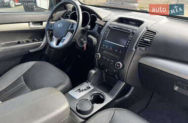 Внедорожник / Кроссовер Kia Sorento 2011 в 