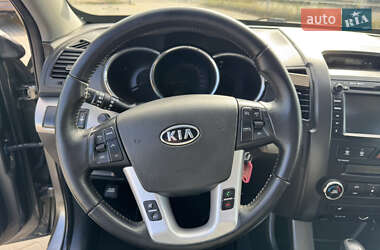 Внедорожник / Кроссовер Kia Sorento 2011 в 