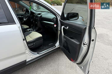 Внедорожник / Кроссовер Kia Sorento 2010 в 