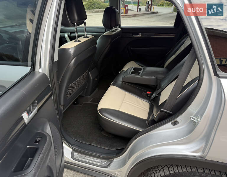 Позашляховик / Кросовер Kia Sorento 2010 в Кременці фото 25 Позашляховик / Кросовер Kia Sorento 2010 в Кременці