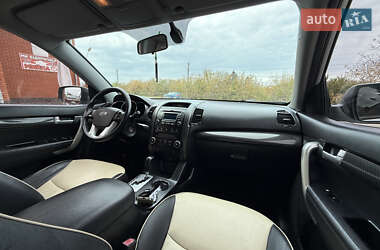Внедорожник / Кроссовер Kia Sorento 2010 в 