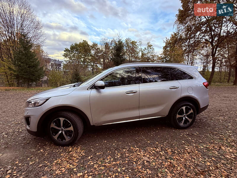 Позашляховик / Кросовер Kia Sorento 2016 в Стрию